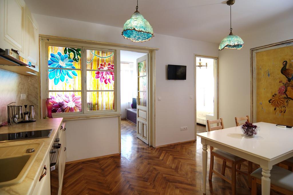 Art Guesthouse Vintage Burgas Stad Buitenkant foto