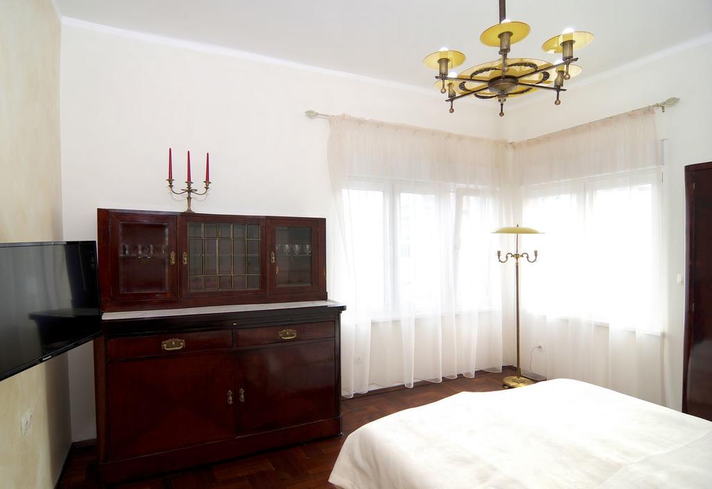 Art Guesthouse Vintage Burgas Stad Buitenkant foto
